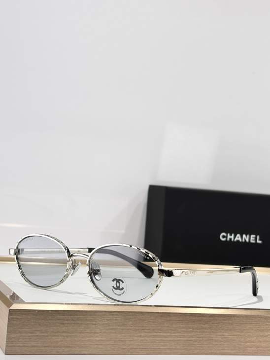 Picture of Chanel Sunglasses _SKUfw77668334fw